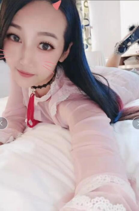 体验婷婷妹子，身材苗条