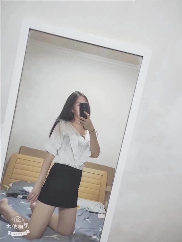 偶遇市区正妹，风骚的到位，很舒服