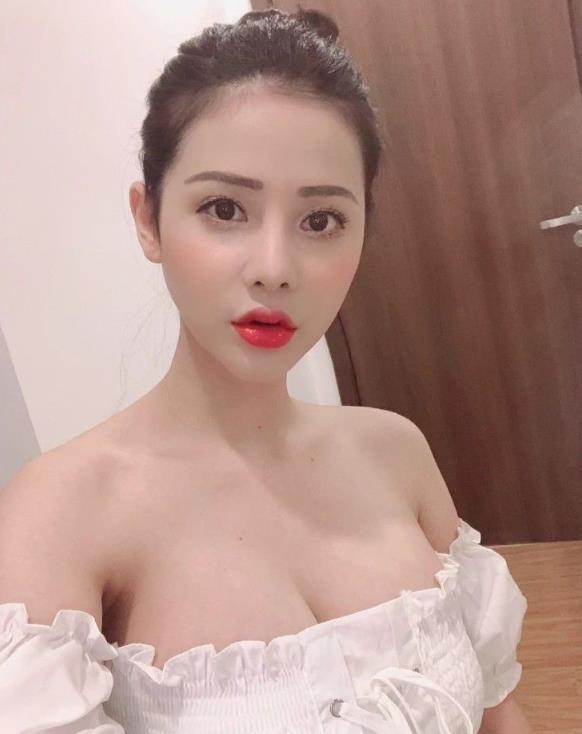 36E爆乳S型身材，极品炮架黑丝袜极品