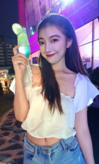 00后风骚口技少女心 ，皮肤水嫩