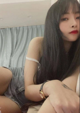 做美甲兼职的小宝宝，嫩妹一枚