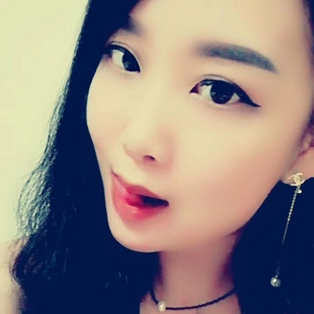 丰满大波小叶子，风骚的让人受不了
