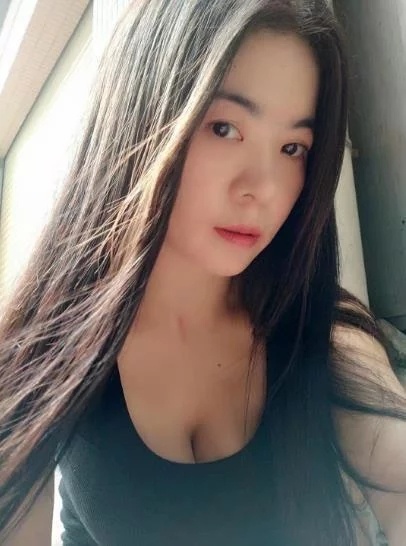 D奶身材超赞的少妇，性价比不错