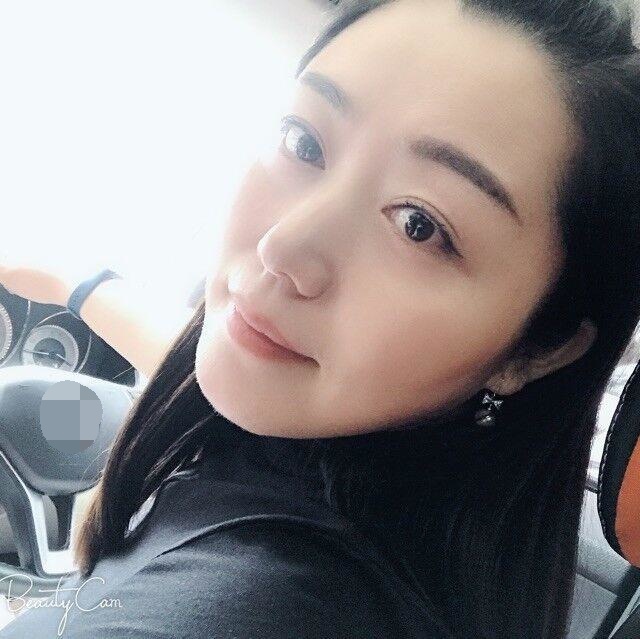 喜欢车震的美女，性感时尚