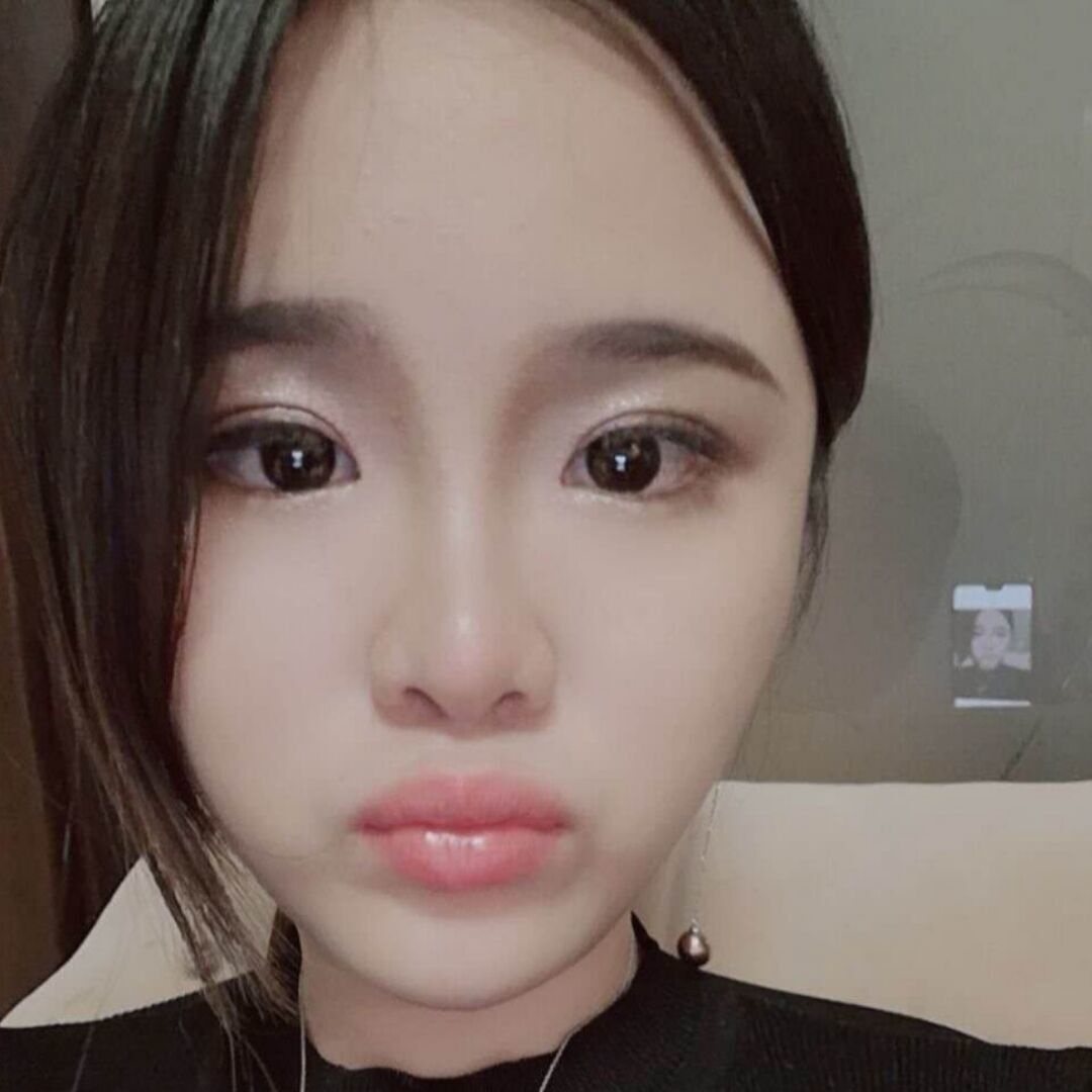 性格蛮好的小呆妹雅雅