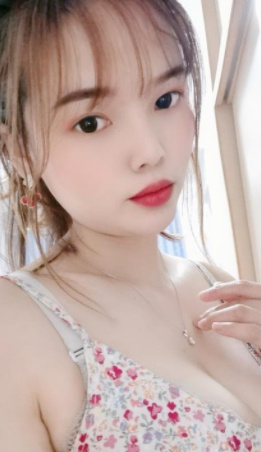 大胸小橘子会舌吻，技术流妹子