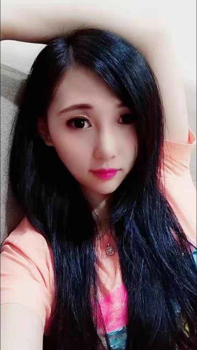 鲍鱼粉嫩小穴紧，丰.满.大胸