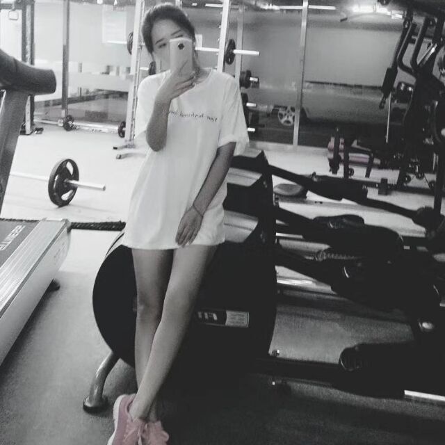 亲身体验健身小美女，很完美