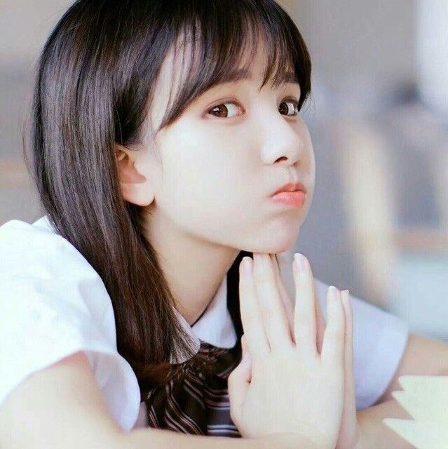 一个长得不错的柔情小美女