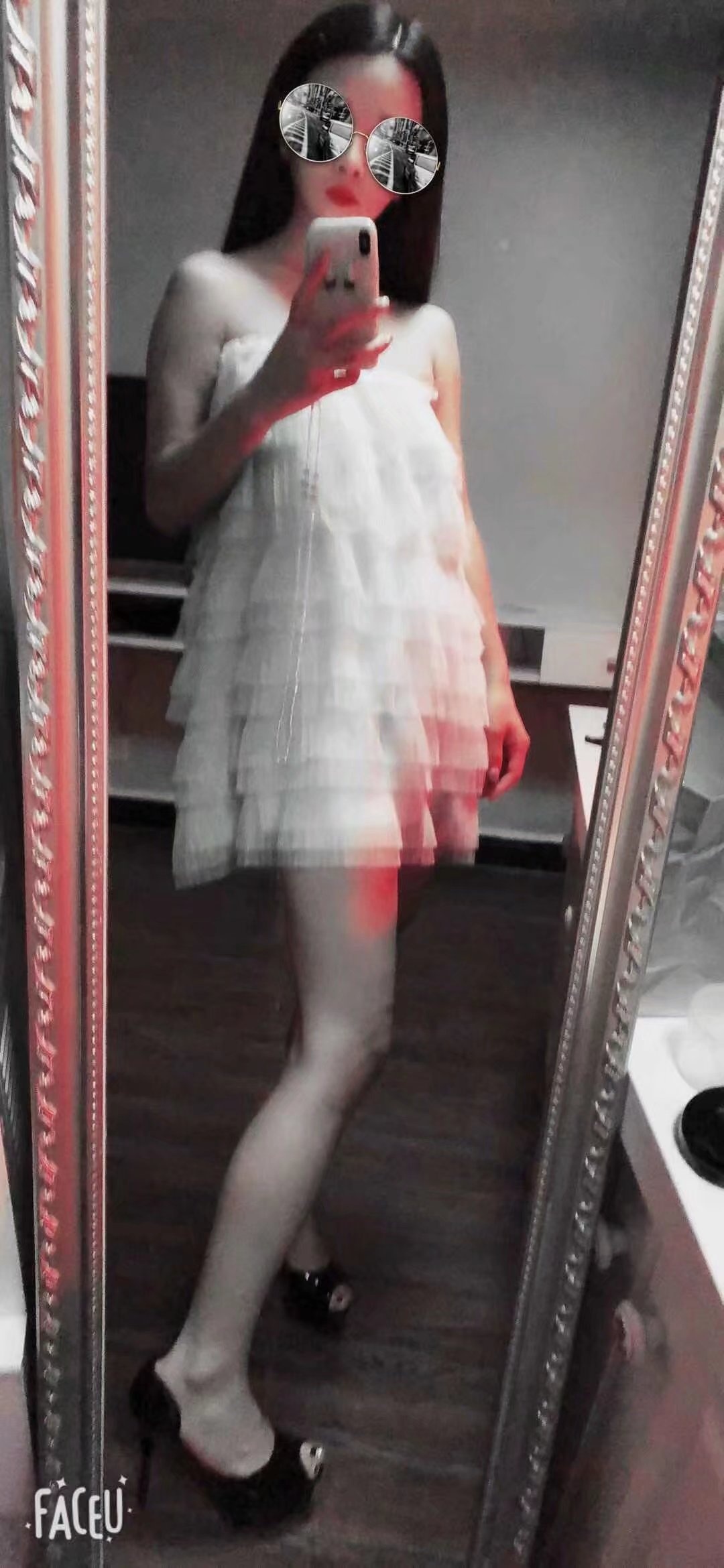服务型御姐，美腿少妇