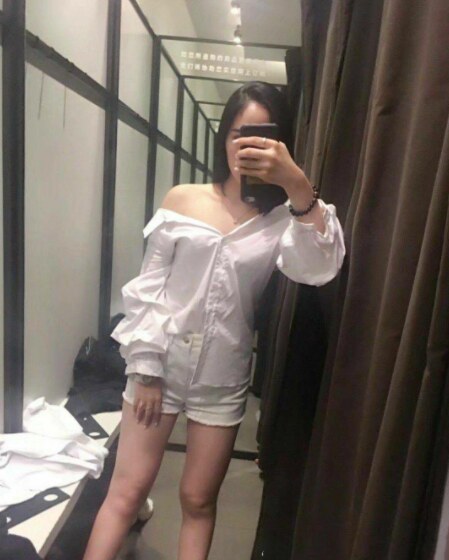 验证腿长的漂亮妹子，姿势都配合
