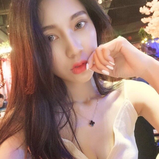 轻熟温雅妹子的呻吟声，就像天籁知音