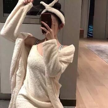 身材挺好的学生妹，服务很贴心