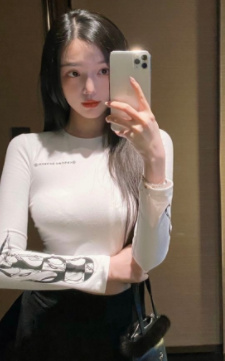 兼职服务控美容师，口活很棒