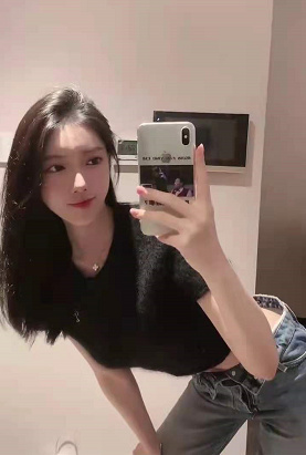 身材非常性感的漂亮妹子，值得尝试