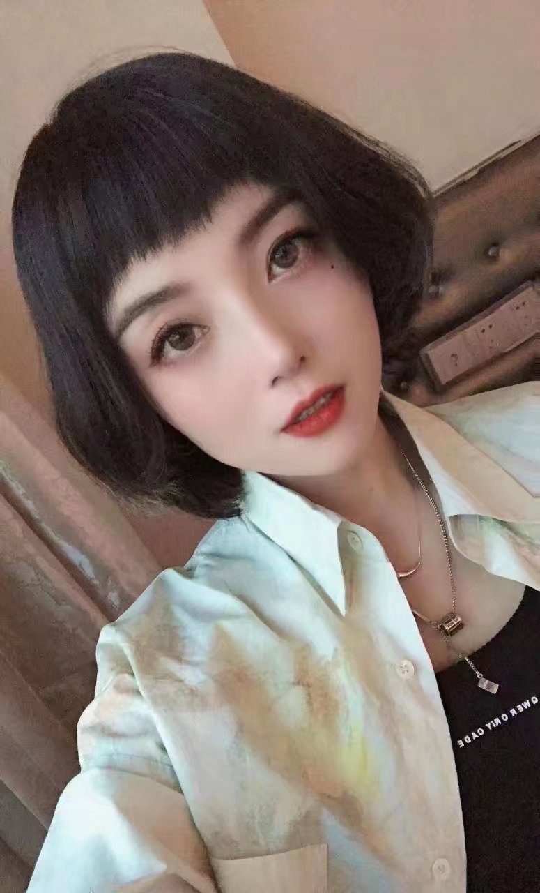 性感秀美的学生妹，很有味道