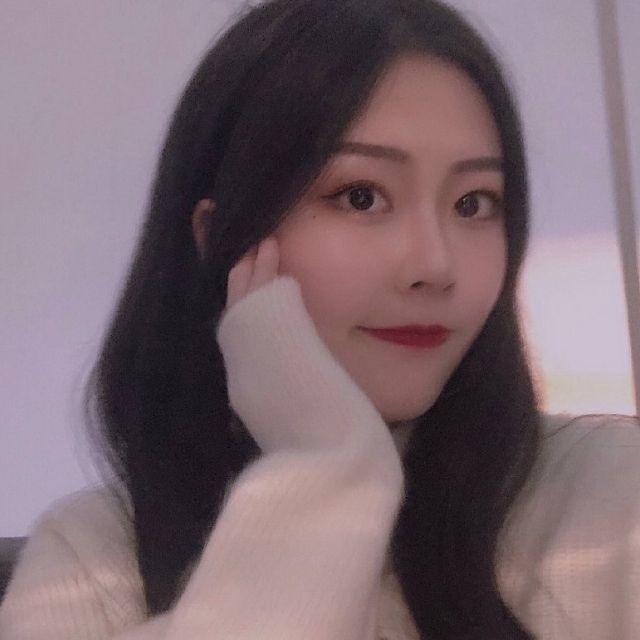 乖巧听话，态度超级好的小嫩妹