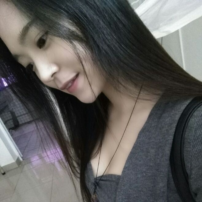 一个胸大的软妹，服务非常的棒