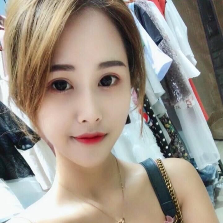 惊艳的美腿小姐姐，胸好看，服务也好
