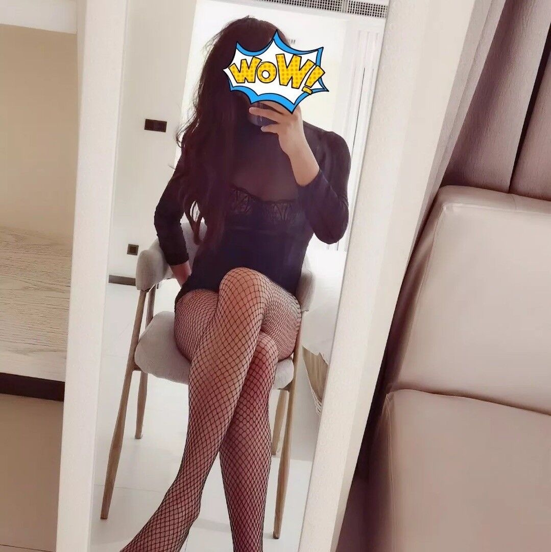 很赞的黑丝小姐姐，丝控的可以约下
