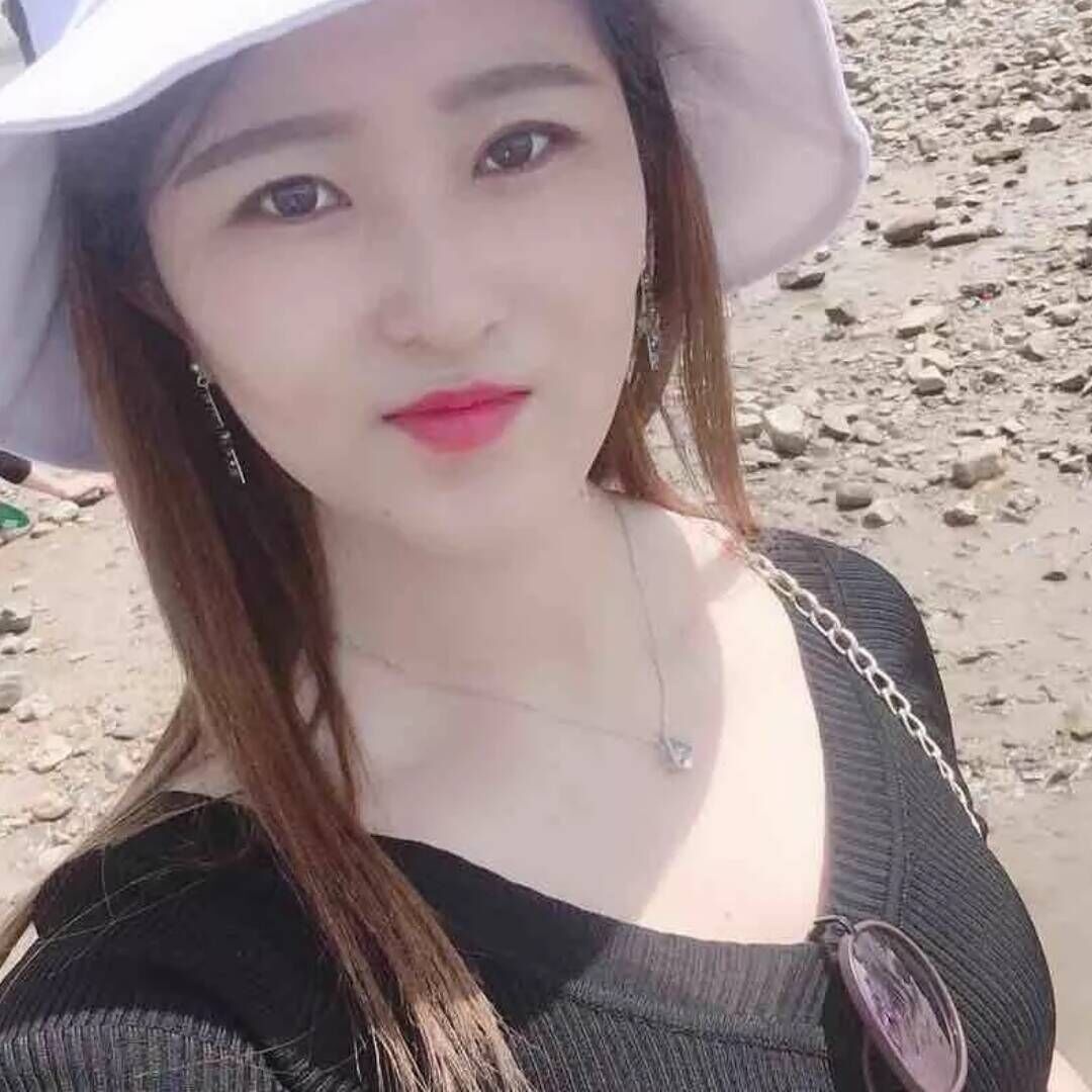 大胸妹子，水多不粘人