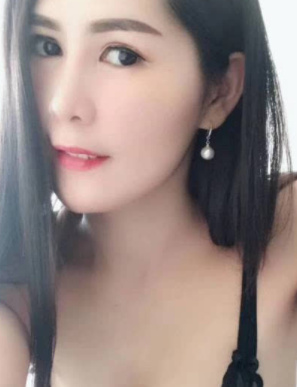长腿易高潮，名凤雅琪，身材非常哇塞