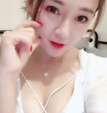 体验兼职温柔细致的长腿妹