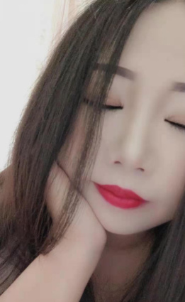极品少妇，很风韵
