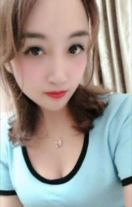 兼职小姐姐，挺漂亮的