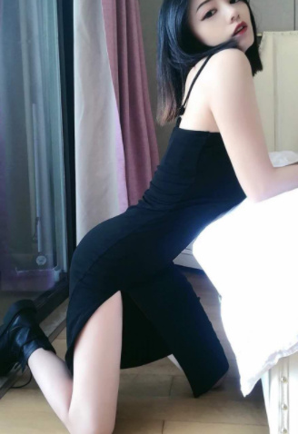 体验风骚妹子，腰细，胸大，屁股大