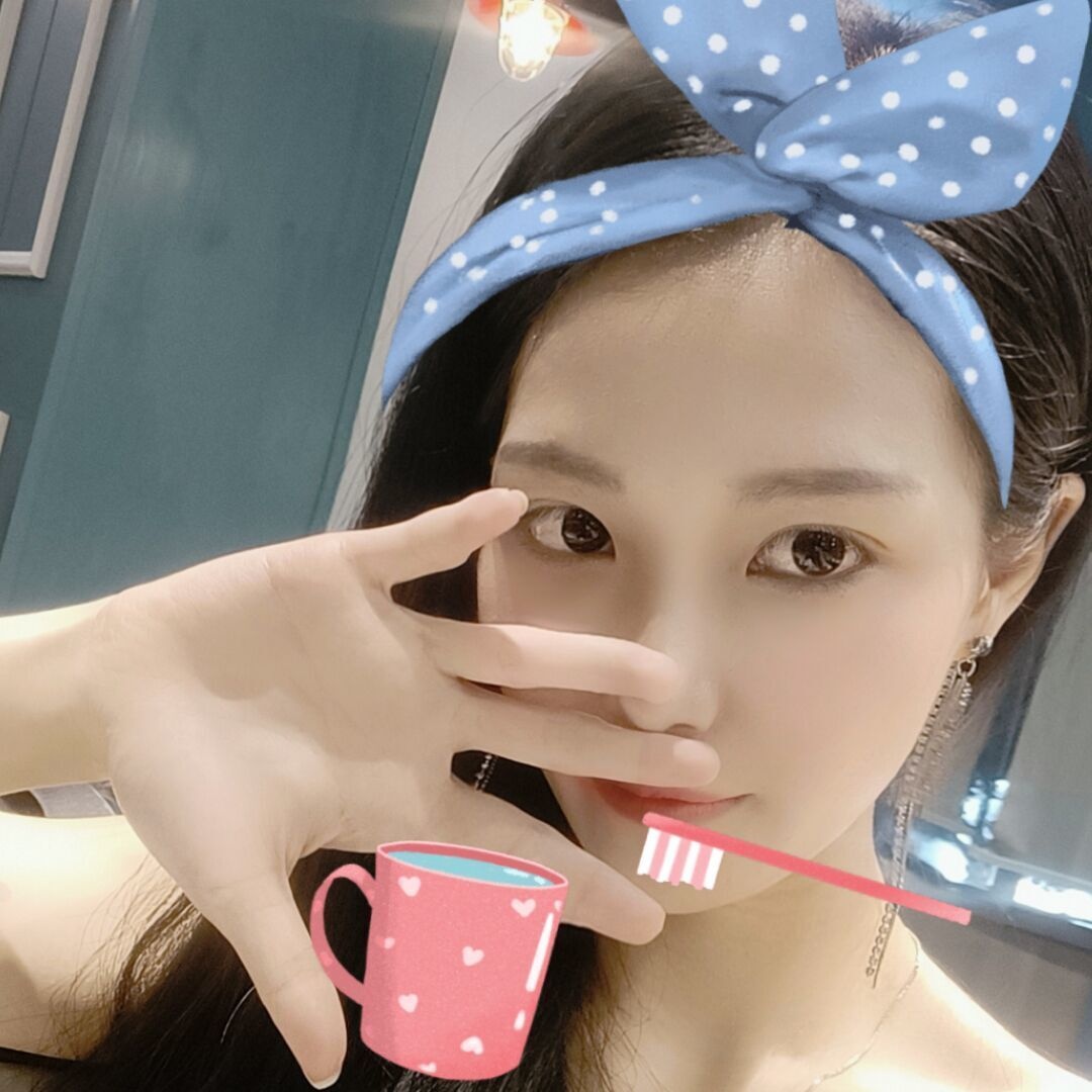 一个不错的小妹，颜值正，身材好