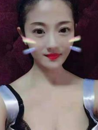 体验唯亭兼职的冷艳妹子
