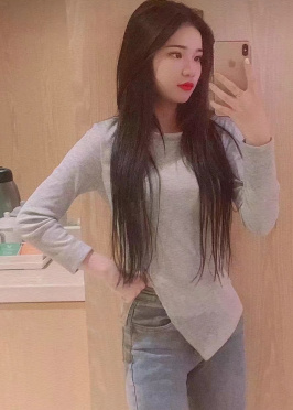  服务不错的大胸妹子，超漂亮