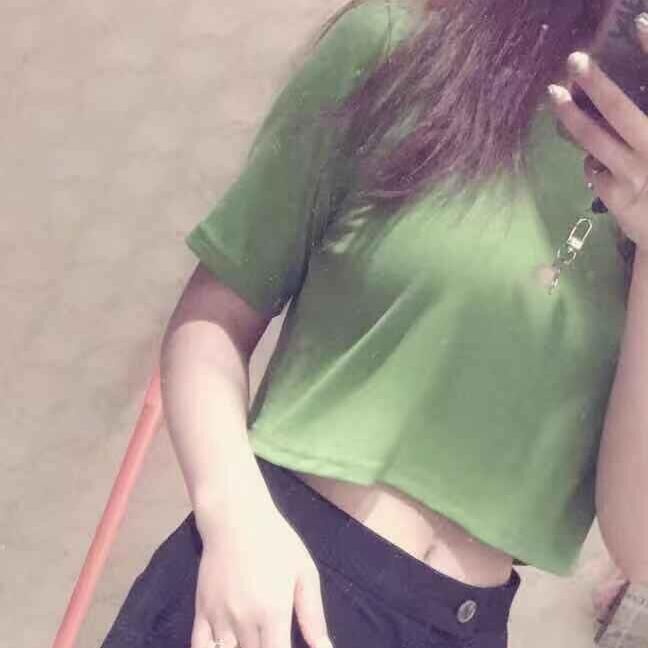 验证过的高颜值美女，气质极好