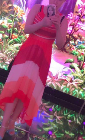 体验一个性感妖娆的少妇
