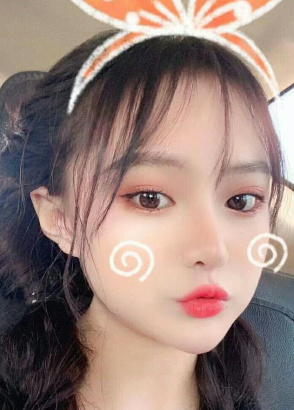 性感小妹，会玩丝足，很刺激