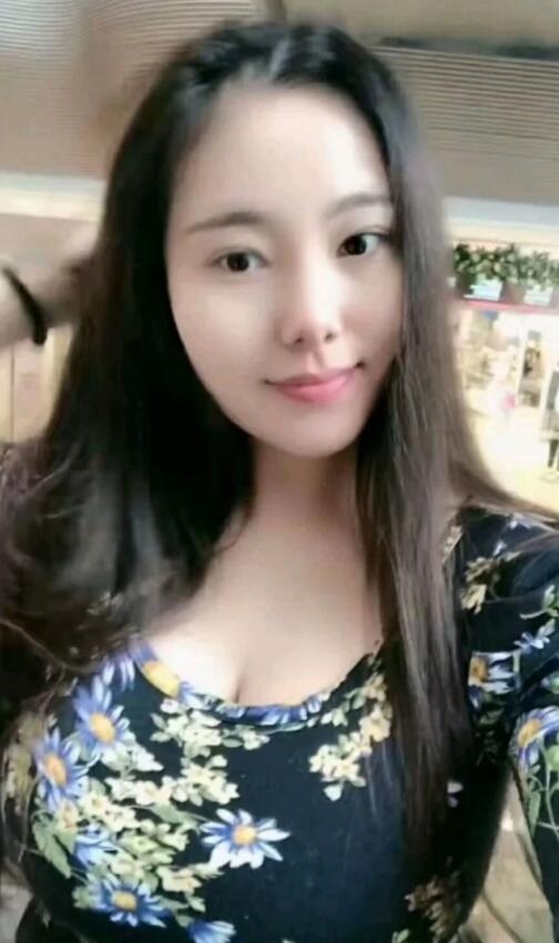 口活好、服务好的性感少妇