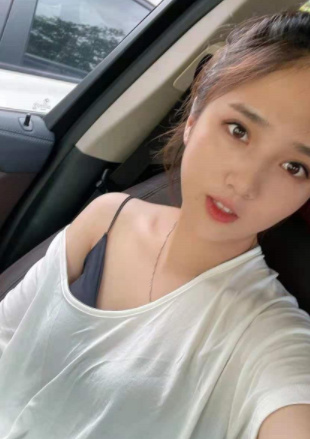 长相不错的能干小骚妹