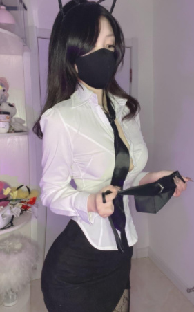 制服诱惑老师，性感，态度好