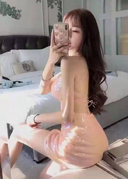非常漂亮，身材火辣，后入爽的很
