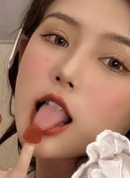 黑丝长腿，性感小妹妹，服务超好