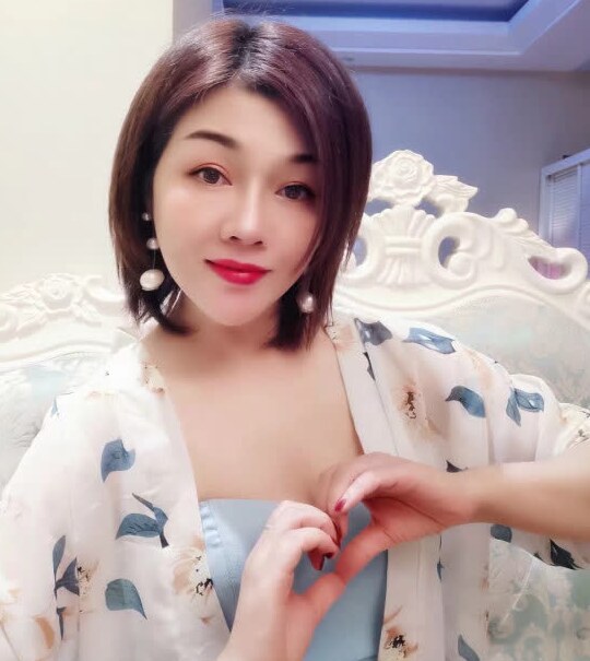 服务可以，身材也行，体验很舒服