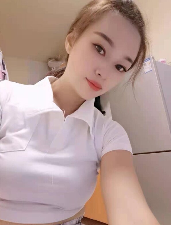 清纯年轻漂亮兼职小颖
