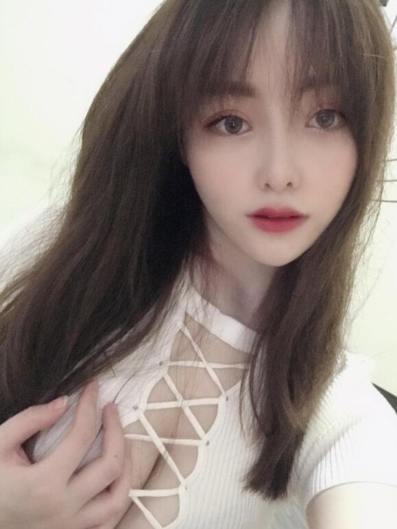 又白又软的兼职女神