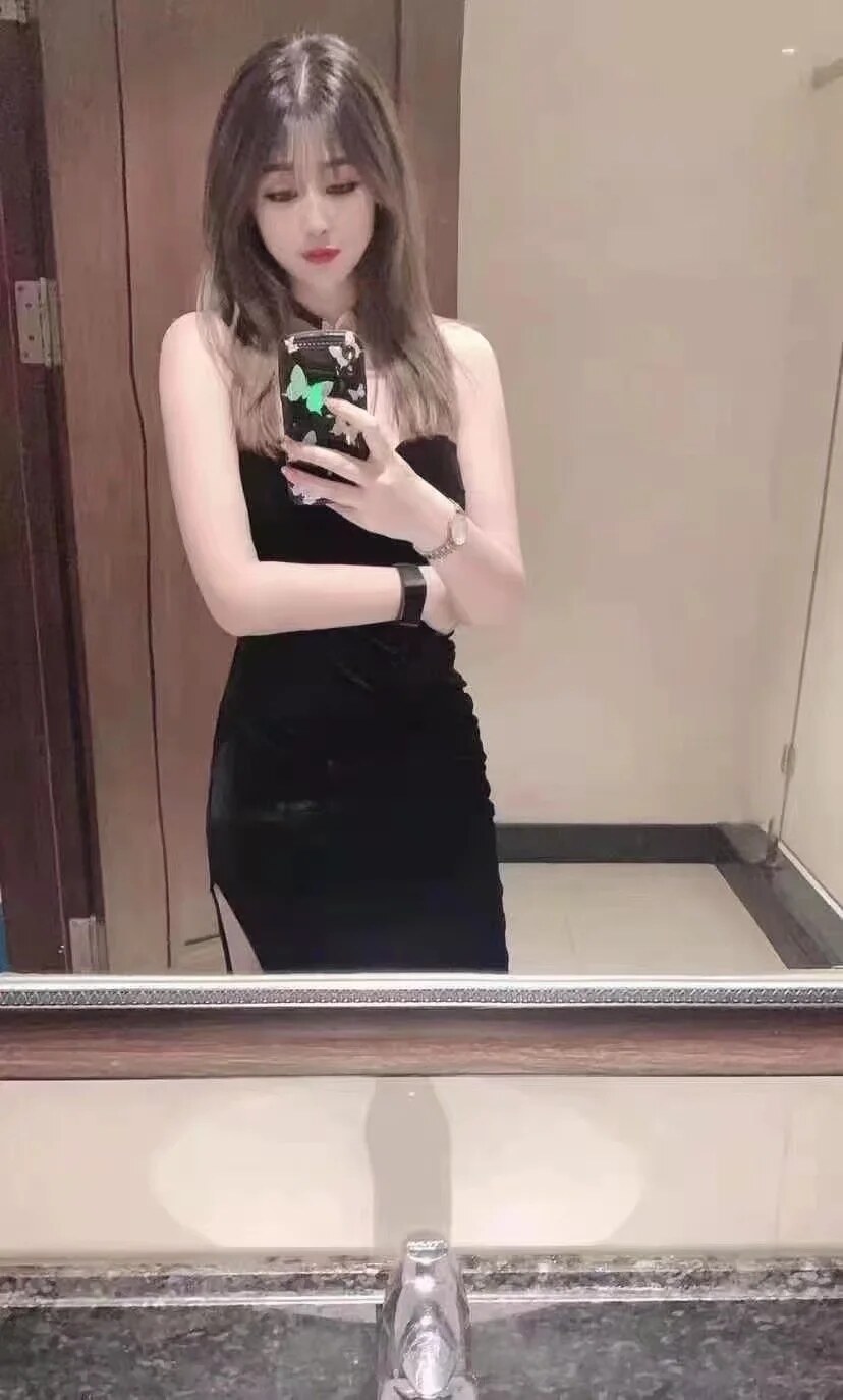 身材完美的小MM，细腰翘臀，爽极了