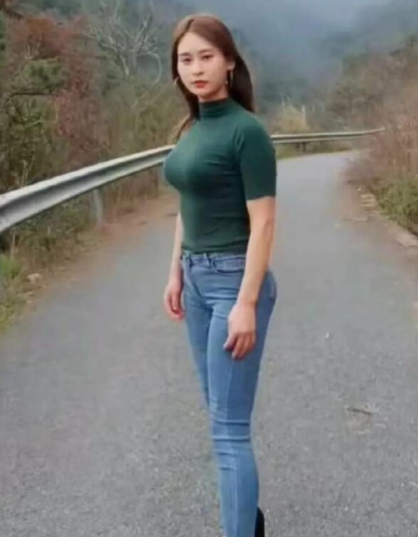 第一次此约到F胸妹子一枚