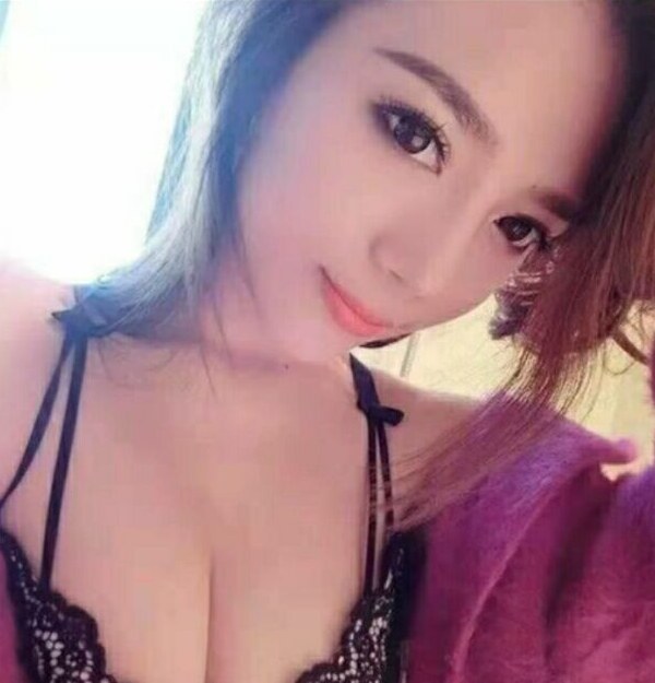 西工区大胸熟女，值得体验，爽