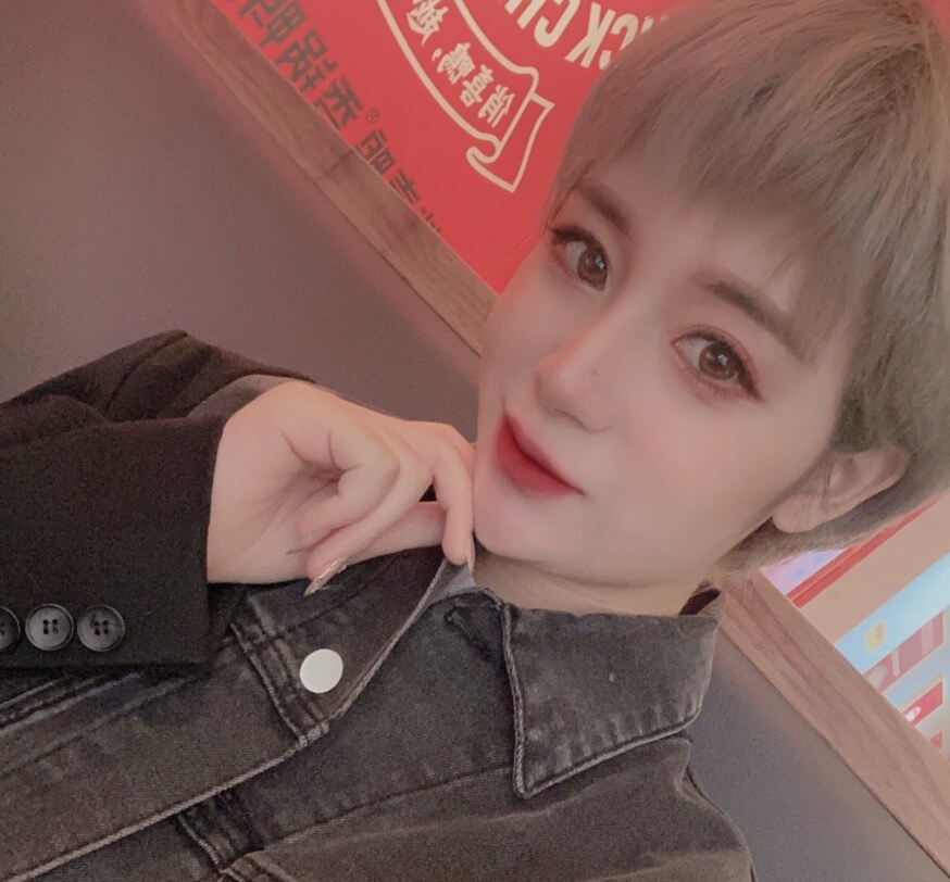 短发妹子，服务不错，不机车，很温柔