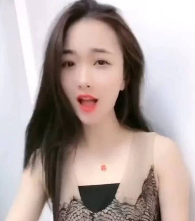 分享一学生妹，嫩的很