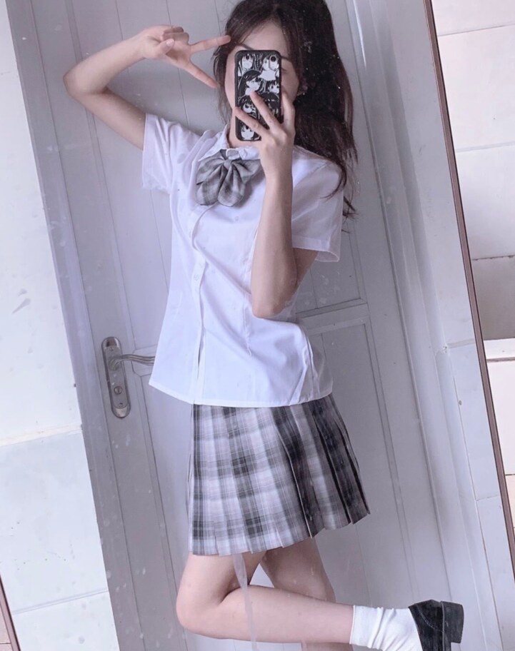 身材好，颜值超好的学生妹